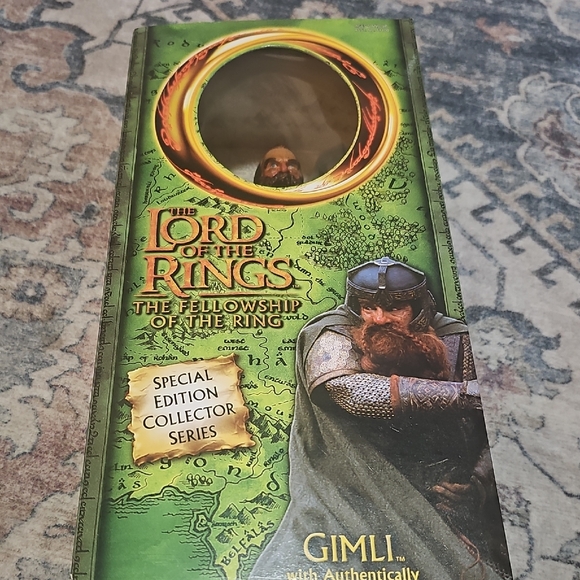 Gimli Action Figure with Authentic Outfit - Picture 2 of 4